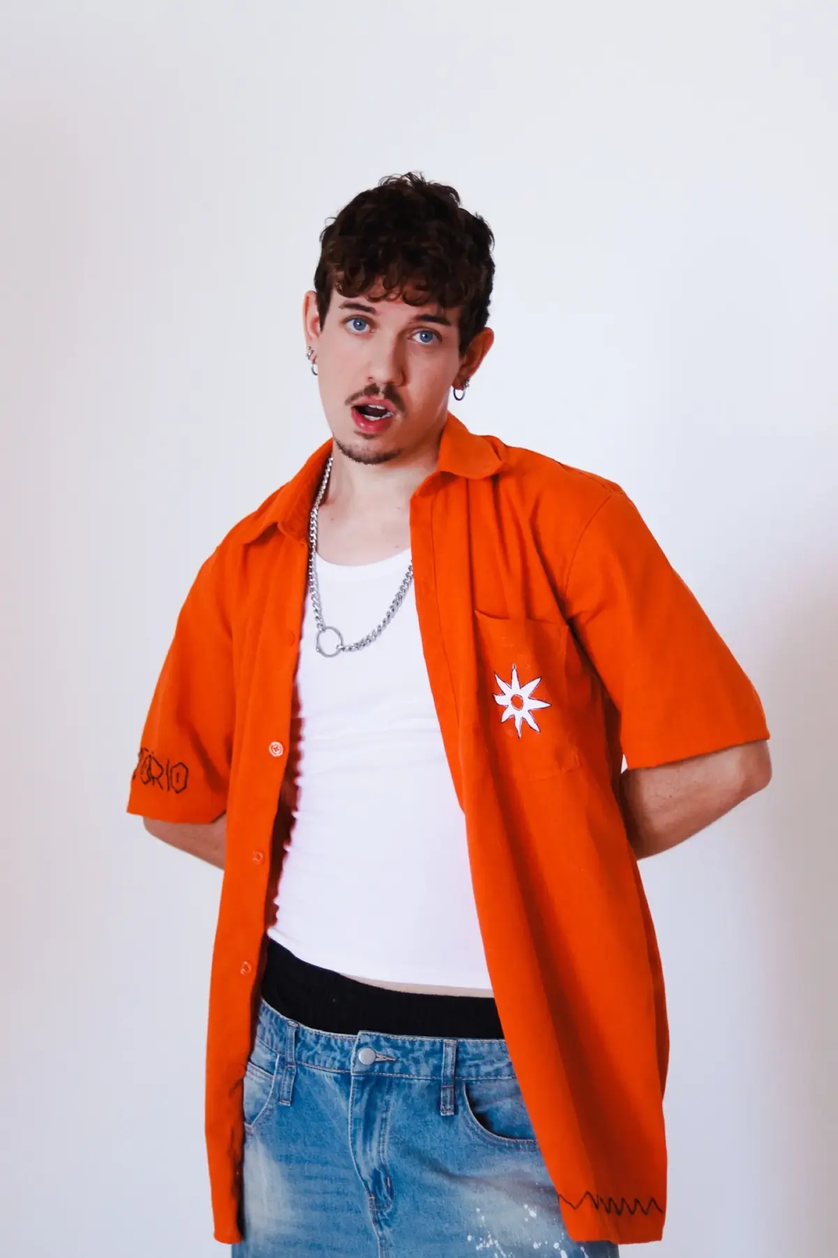 Camisa Solarpunk Território laranja, da Coleção Solarpunk